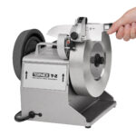 tormek-t-2_in-use